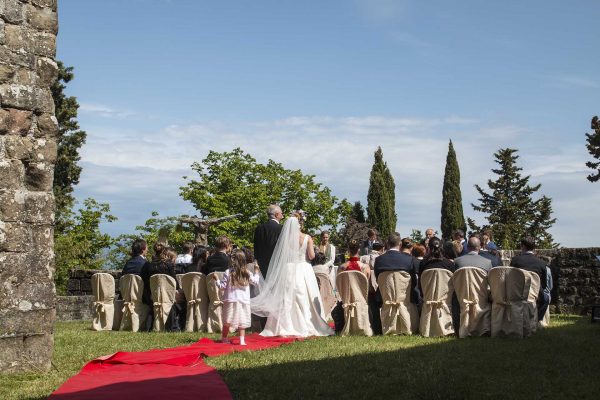 Cerimonia simbolica - Sposarsi al Castello di Petroia