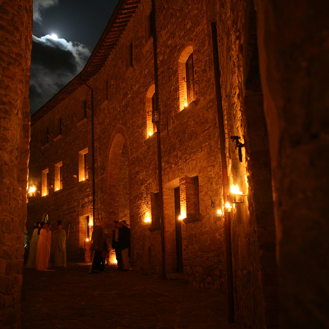 la_magia_del_castello_a_lume_di_candela